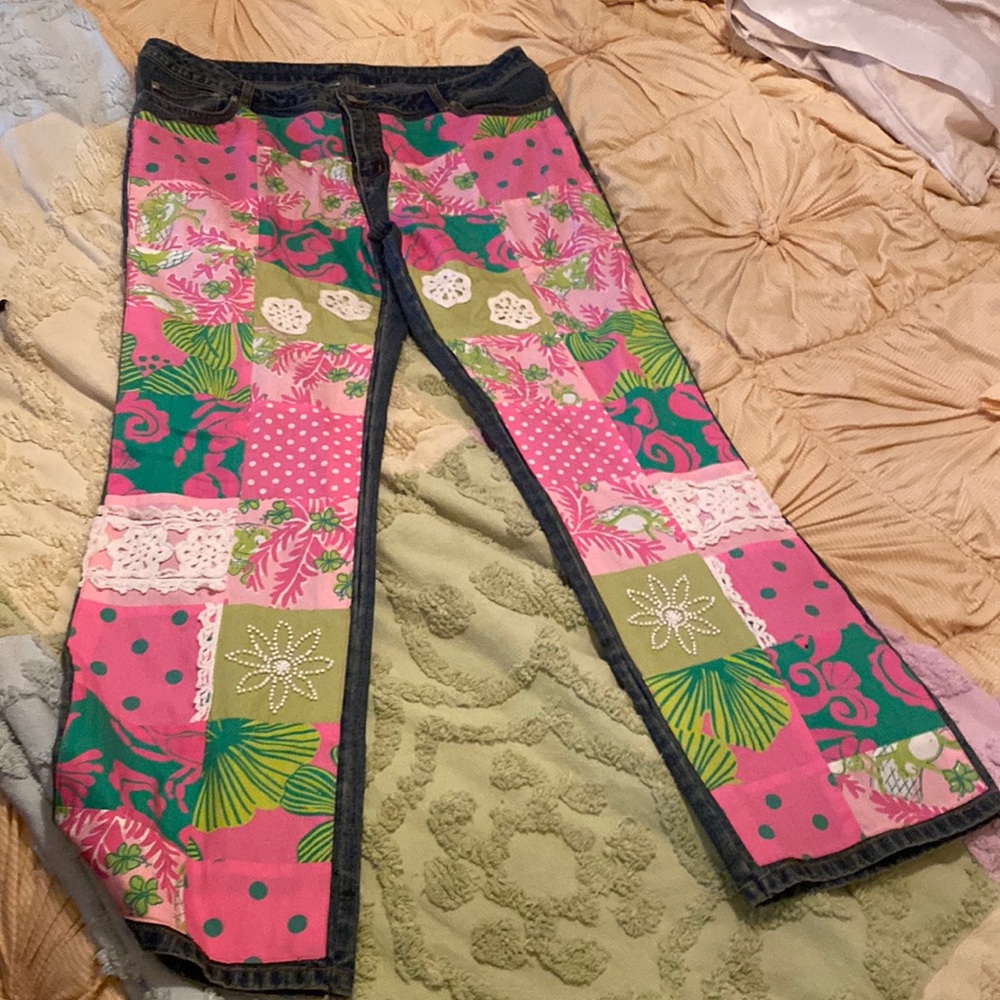 Lilly Pulitzer Jeans never worn.  Approximate size 14 or 16